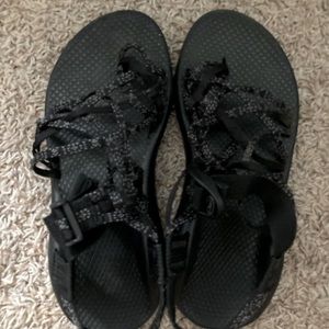 Women’s Black Classic Chacos ZX3 Size 7